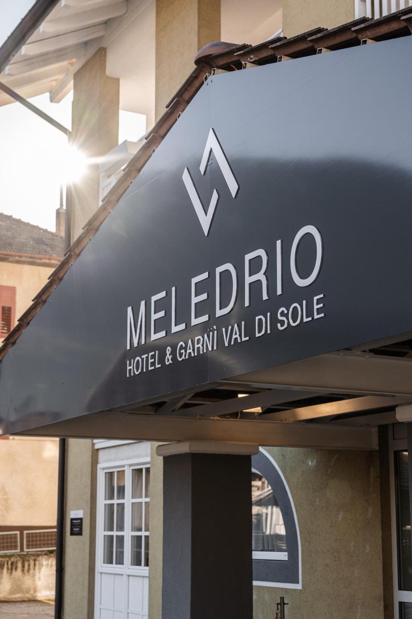 Hotel Garni Meledrio Dimaro Bagian luar foto