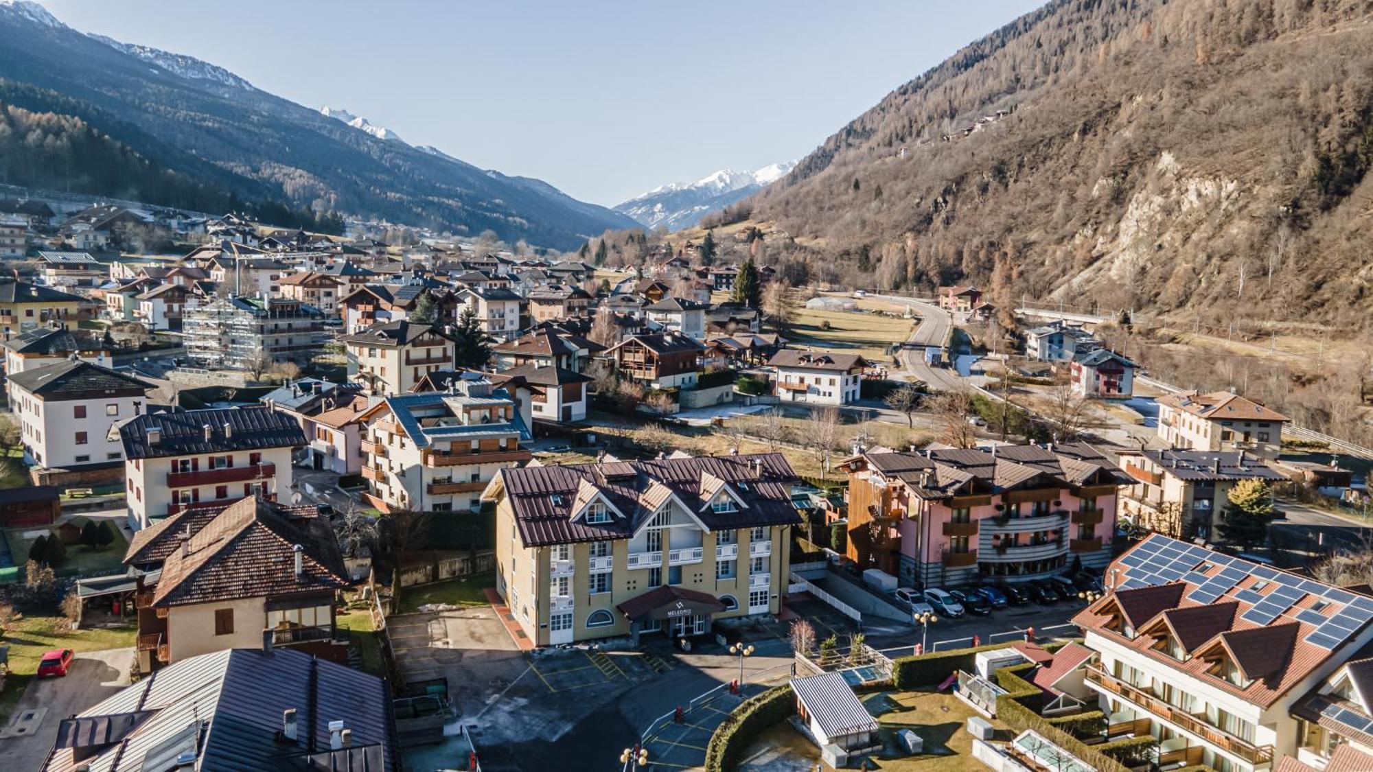 Hotel Garni Meledrio Dimaro Bagian luar foto